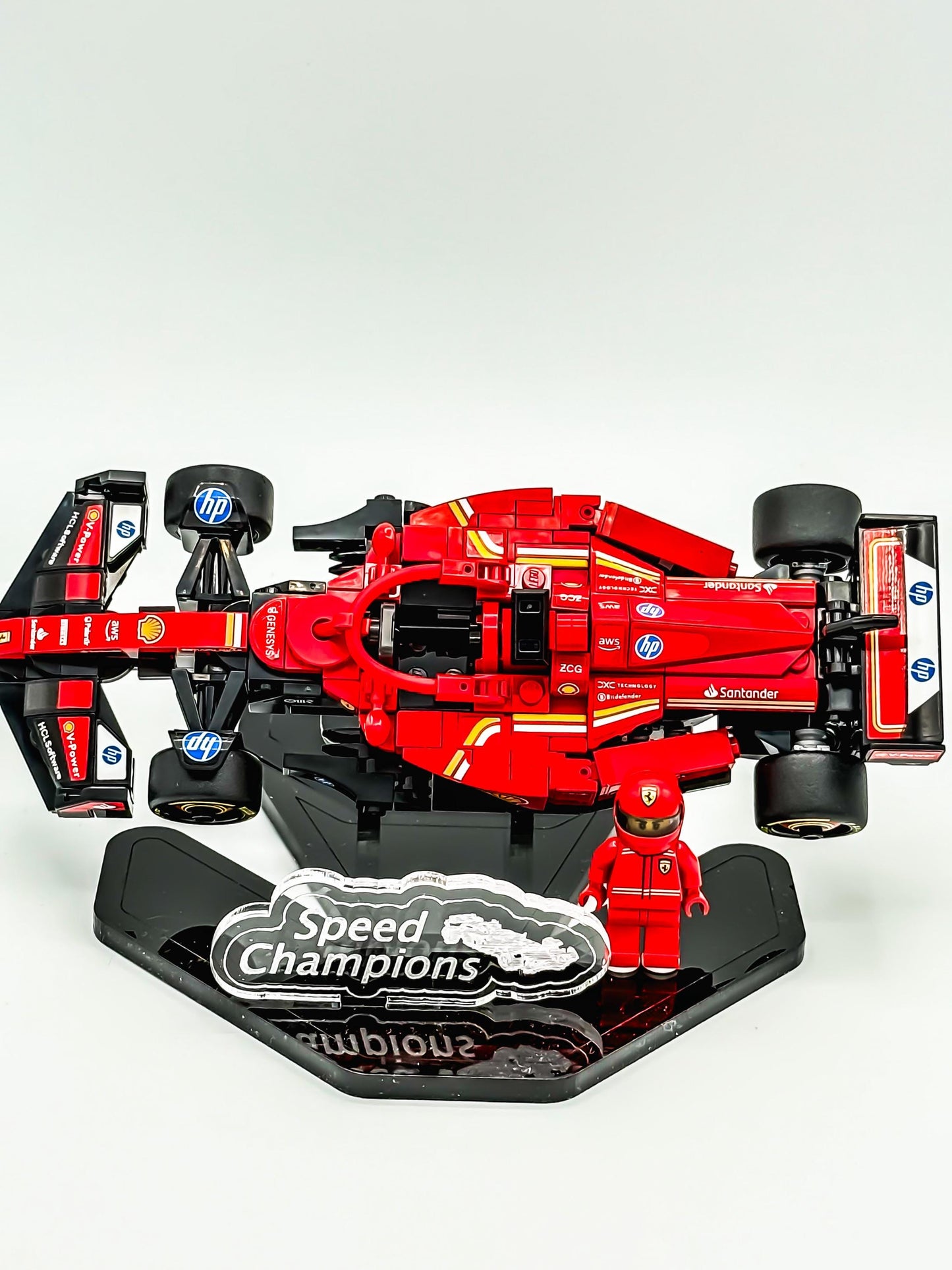 F1 Speed Champions Stand designed to work with LEGO® F1 Speed Champions cars