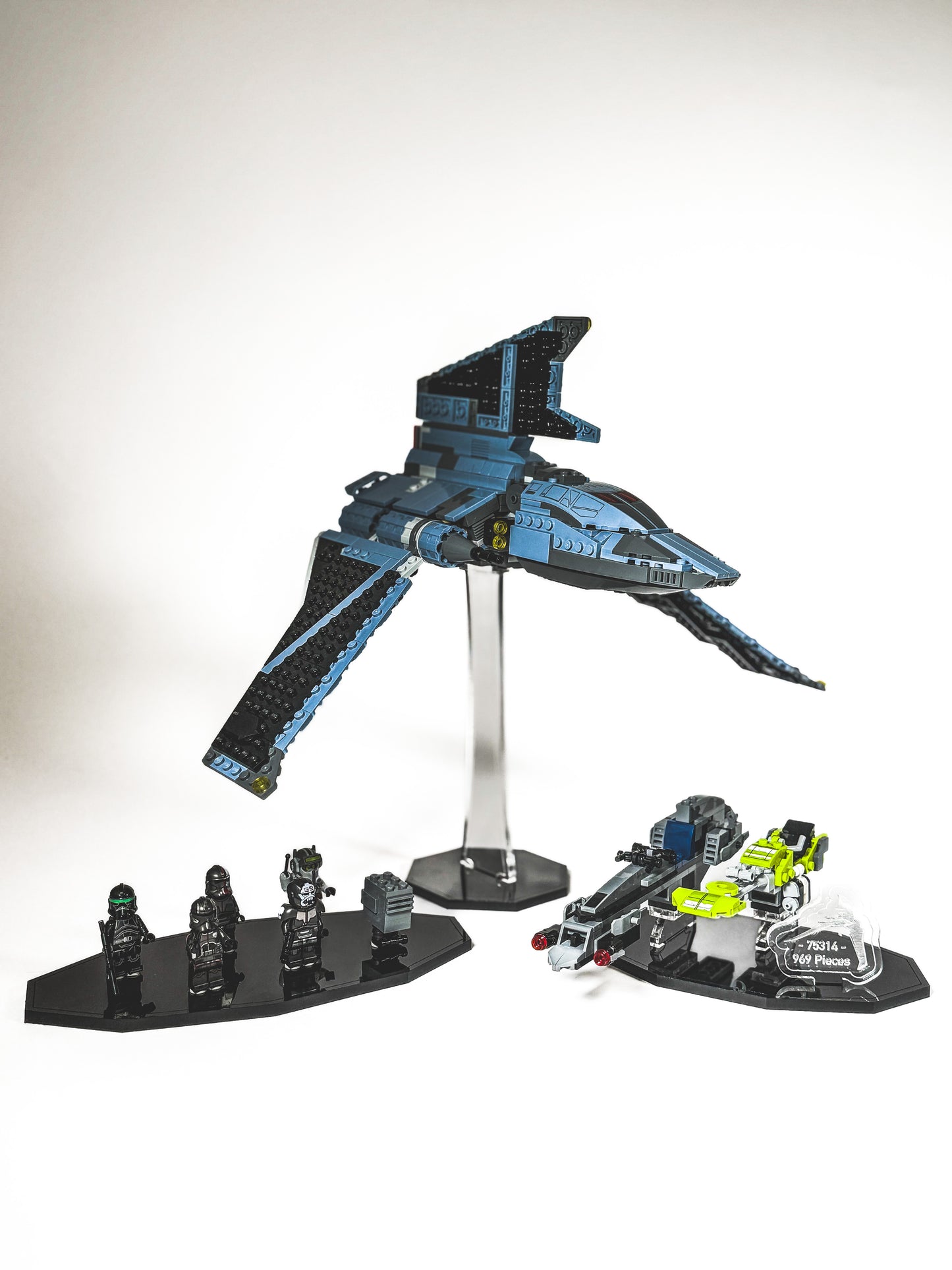 Display Stand designed for LEGO® Bad Batch Attack Shuttle - Marauder (75314)