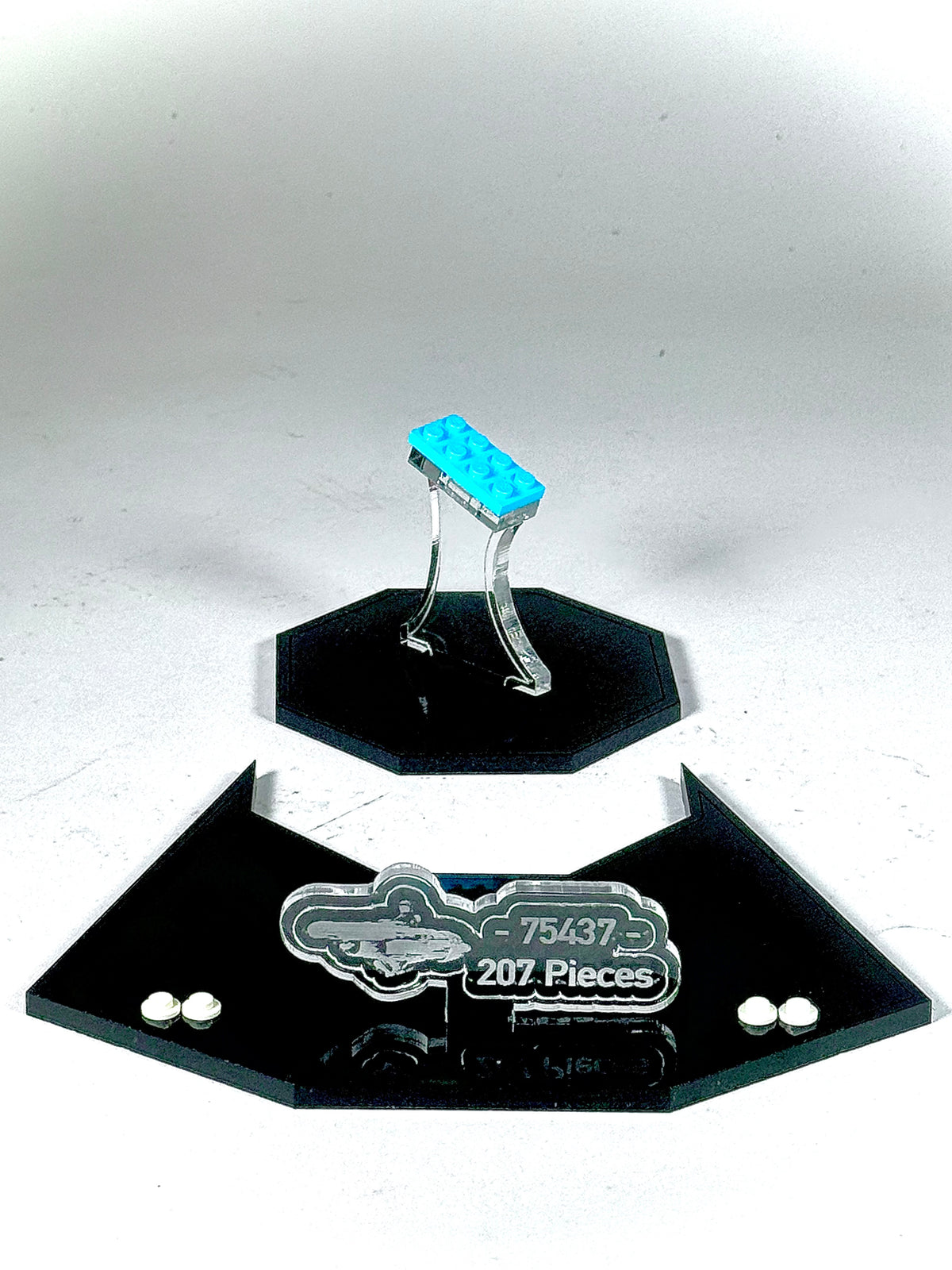 Display Stand designed for LEGO® Star Wars™ Cobb Vanth's Speeder Set # 75437