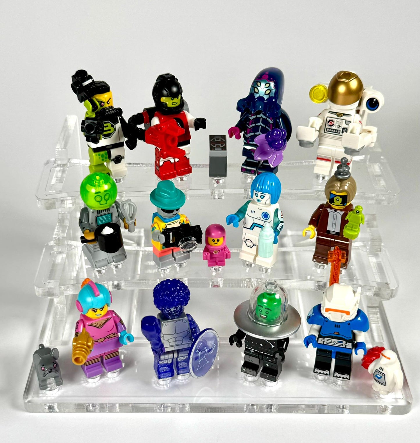 12 Minifigure Display Stand in Clear Acrylic for Lego® Minifigures