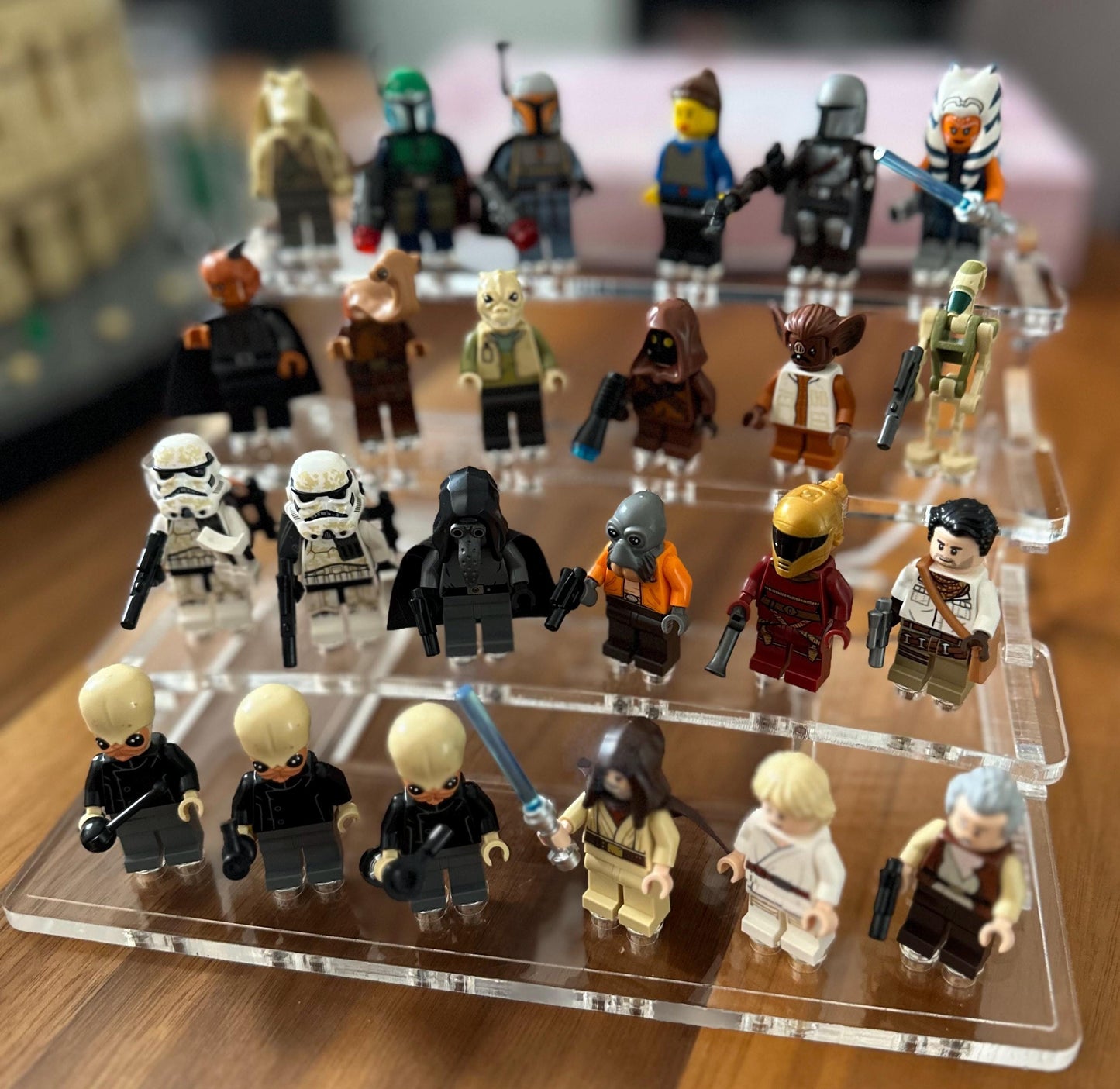 24 Minifigure Display Stand for Lego®