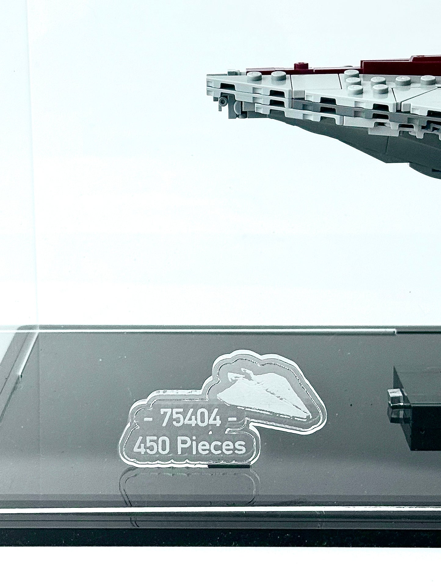 Display Case for LEGO® Star Wars  Acclamator-Class Assault Ship™– Set 75404