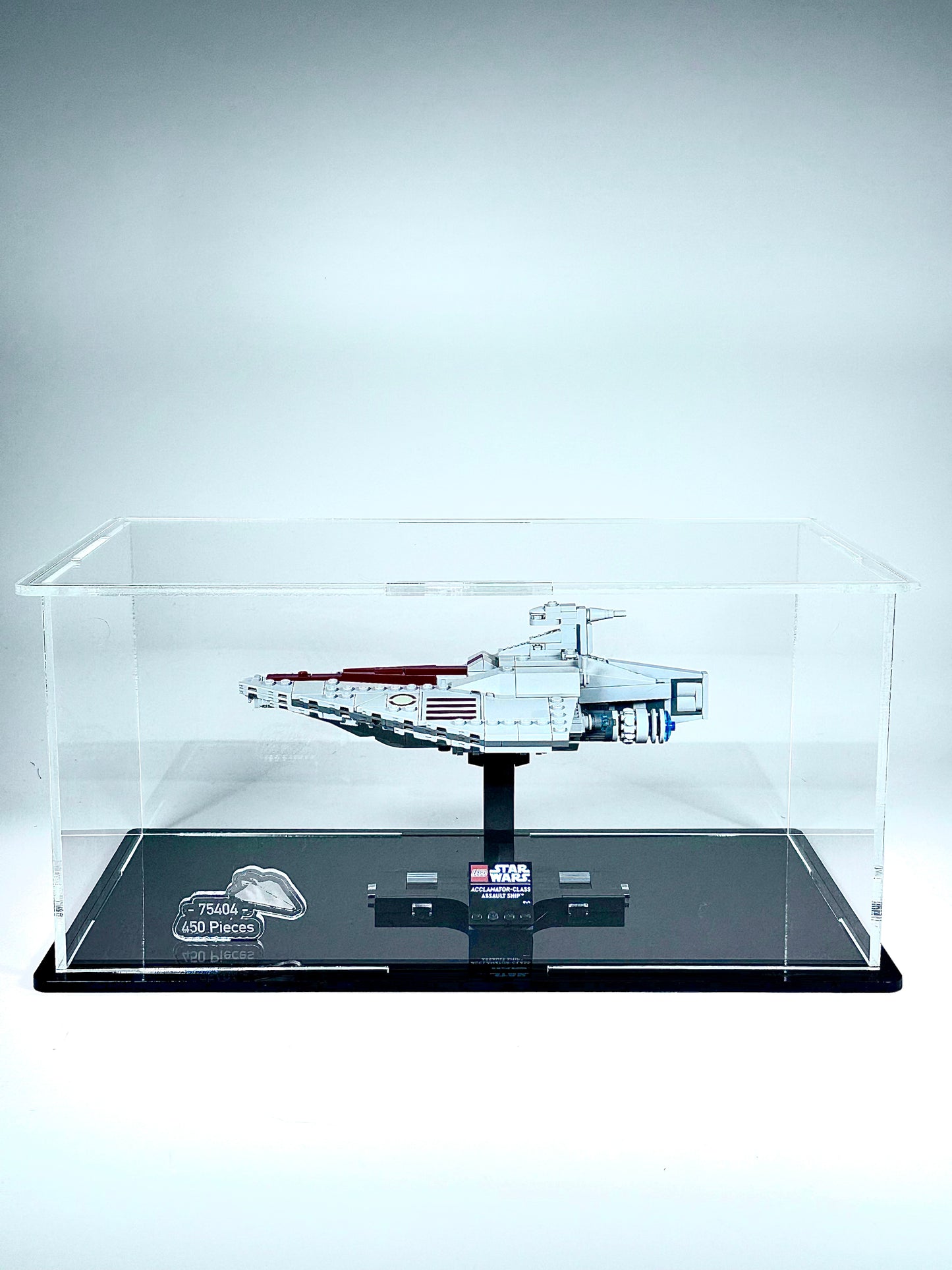 Display Case for LEGO® Star Wars  Acclamator-Class Assault Ship™– Set 75404