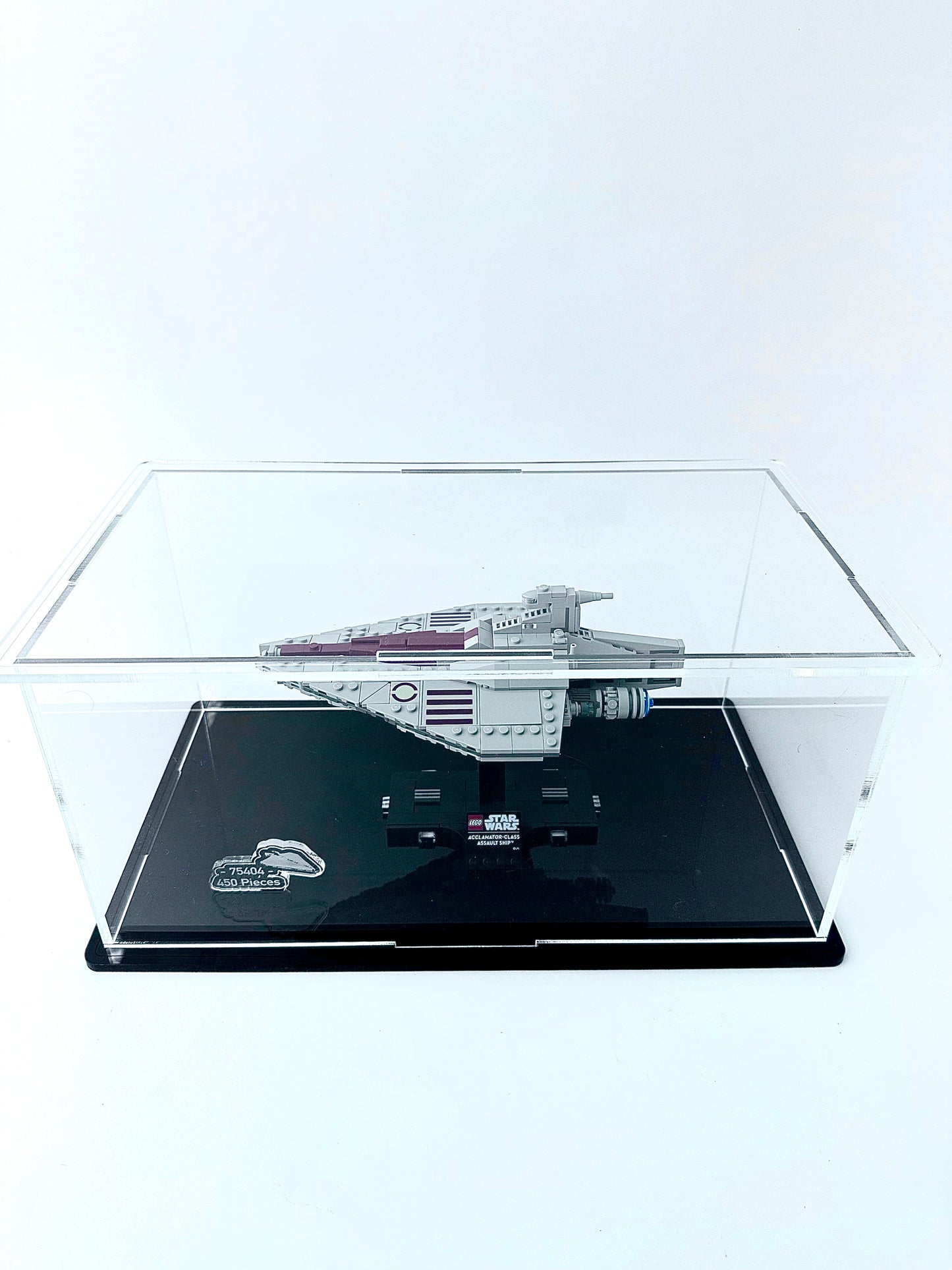 Display Case for LEGO® Star Wars  Acclamator-Class Assault Ship™– Set 75404