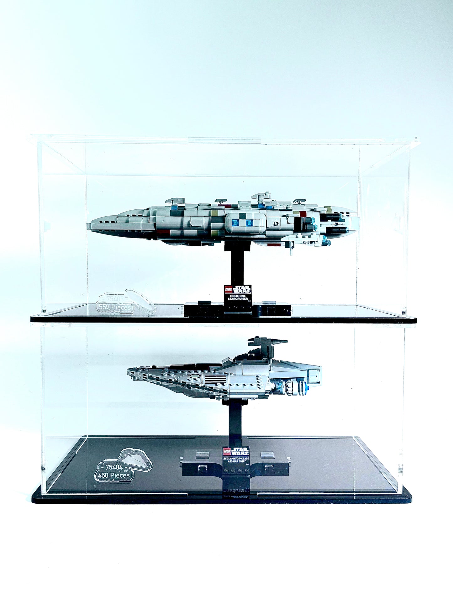 Display Case for LEGO® Star Wars  Acclamator-Class Assault Ship™– Set 75404