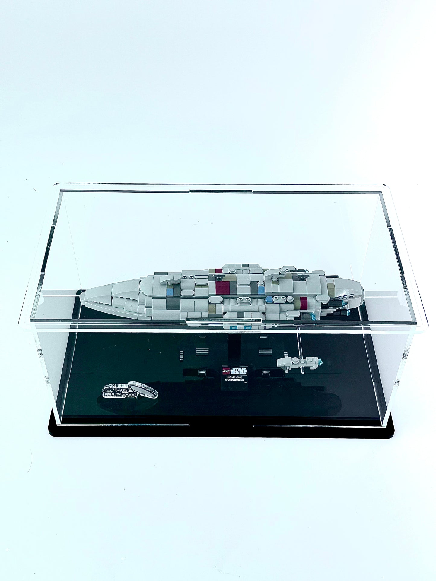 Display Case for LEGO® Star Wars Home One Starcruiser – Set 75405
