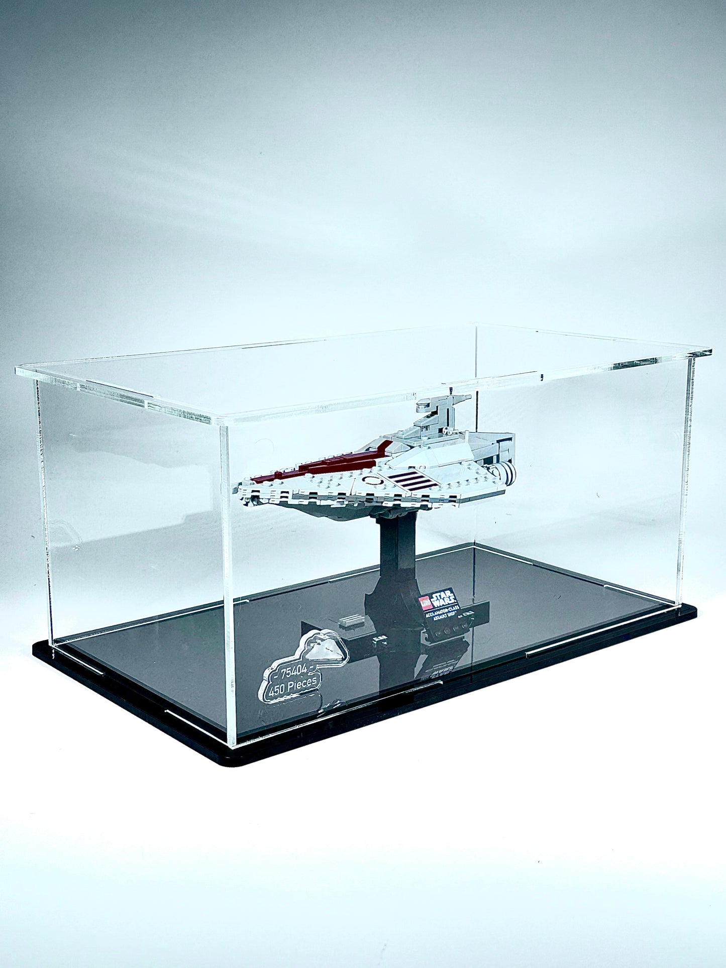 Display Case for LEGO® Star Wars  Acclamator-Class Assault Ship™– Set 75404